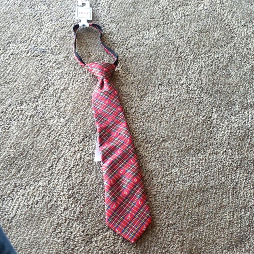 Boys IZOD tie